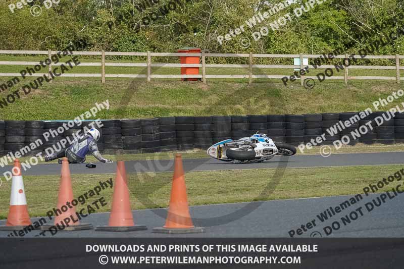 anglesey;brands hatch;cadwell park;croft;donington park;enduro digital images;event digital images;eventdigitalimages;mallory;no limits;oulton park;peter wileman photography;racing digital images;silverstone;snetterton;trackday digital images;trackday photos;vmcc banbury run;welsh 2 day enduro